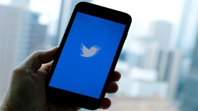 Twitter Tests Tell Users