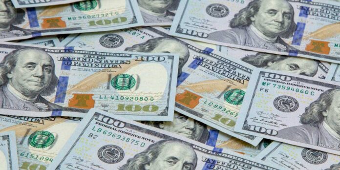 Dollar strengthened again despite the volatility
