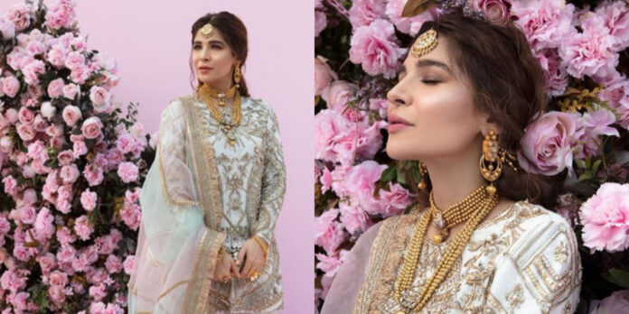 Have a look at the Delightful pictures of Ayesha Omar