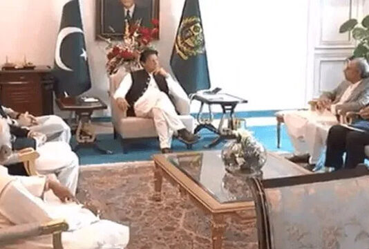 Economic Team Briefs PM about the Current Financial Situation of the country Economic Team Briefs PM about the Current Financial Situation