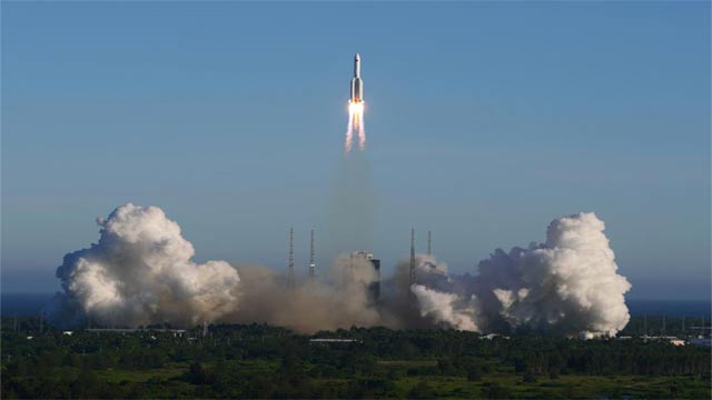China Launches Spaceship