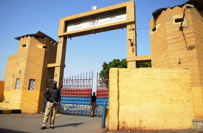 40 prisoners tested positive for COVID-19 in Karachi central prison