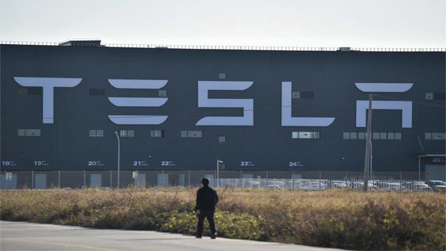 Tesla Plans to Rebuild Fremont from Friday