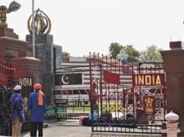 Almost 193 Pakistanis Stranded in India Were Returned Across the Wagah Border 193 Pakistanis Stranded in India Were Returned