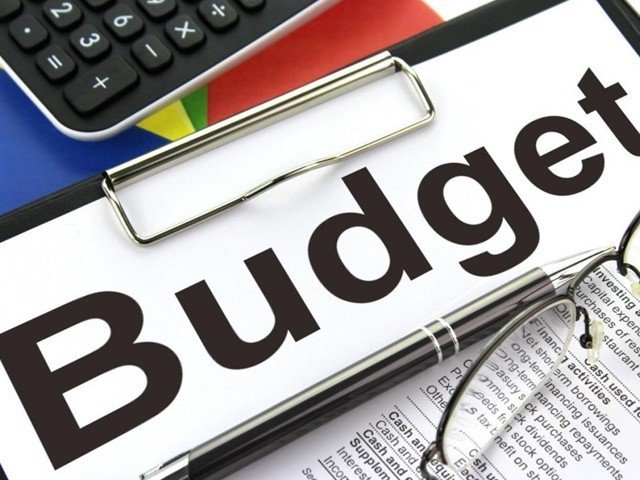 Federal Budget of Rs 3,000 Billion Deficit Prepared