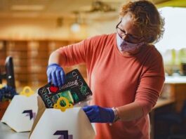 The Caretaker of the Library Started Sending Books to the Children by Drone The Caretaker of the Library Started Sending Books to the Children by Drone