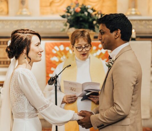 London, the Nurse and the Doctor got Married in the Hospital London, the Nurse and the Doctor got Married