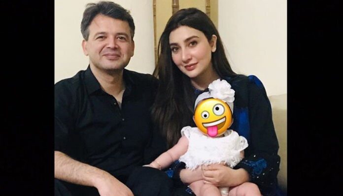 Photo with Ayesha Khan's Daughter and Husband Goes Viral