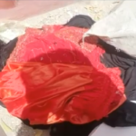 A Man From Sukkur Wear A Burqa To Visit His Friend at The hospital A men wore a Burqa in Sukkur Hospital