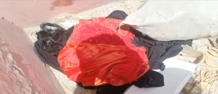 A men wore a Burqa in Sukkur Hospital