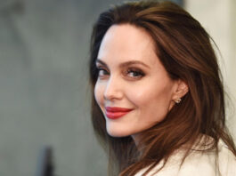 Angelina Jolie Donates 200 000,000 to NAACP to Support Black Life Movement Angelina jolie
