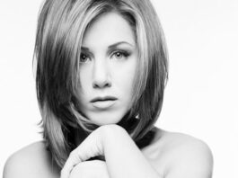 Jennifer Aniston is Auctioning off her Black & White Portrait from 1995 in Aid of COVID-19 Jennifer Aniston