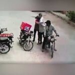 Video of Robbers Hugging A Crying Food Delivery Boy Goes Viral Robbers Hugging to Food Delivery Boy