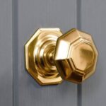 The corona virus cannot survive long on copper surfaces The corona virus cannot survive long on copper surfaces