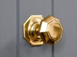 The corona virus cannot survive long on copper surfaces The corona virus cannot survive long on copper surfaces