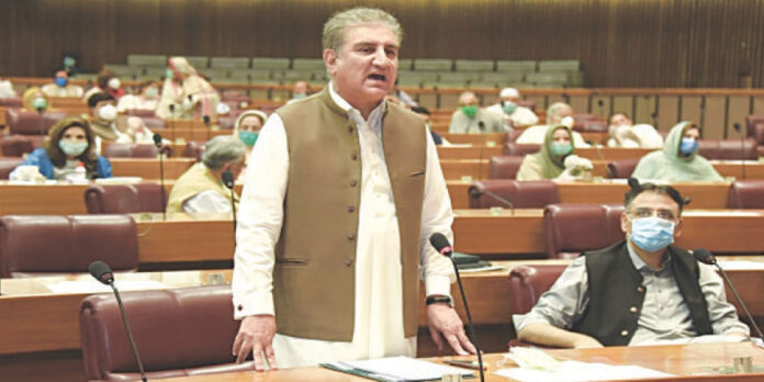 If you don't let me speak, no one will speak: Shah Mehmood