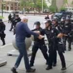 In the United States, the police have not abandoned the old methods of violence In the United States, the police have not abandoned the old methods of violence