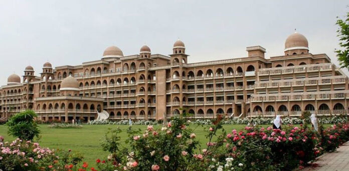 Peshawar University announces a salary cut of up to 20 percent