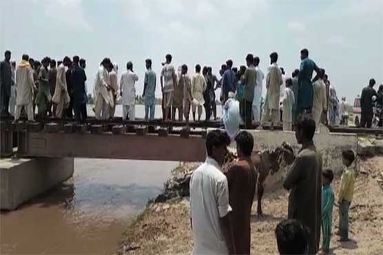 While recording TikTok video, the young man drowned in the canal While recording TikTok video, the young man drowned in the canal