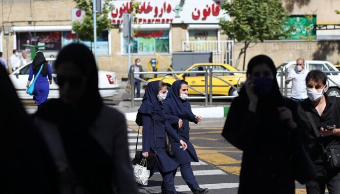 Iran: Masks Compulsory for Entry into Offices