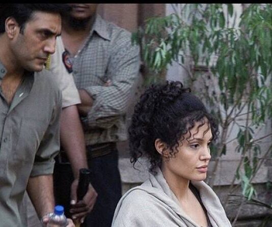 Adnan Siddiqui Re-shared a Photo With Angelina Jolie Adnan Siddiqui with Angelina Jolie