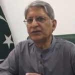 Don’t Trust PML-N, I Will Also Advise My Party To Stay Away From Them Aitzaz Ahsan Aitzaz Ahsan