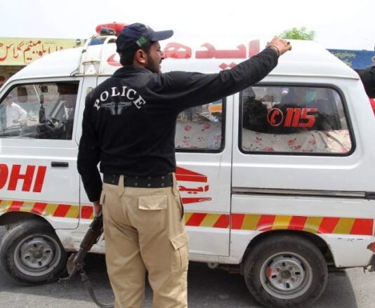 1 killed, 10 injured in bus accident in Sukkur 1 killed, 10 injured in bus accident in Sukkur