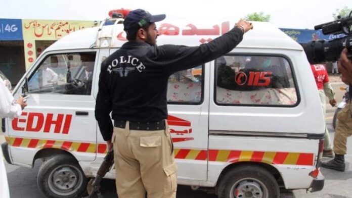 Two brothers killed in motorcycle accident in Ayesha Manzil, Karachi