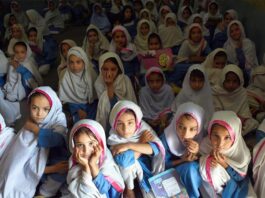 Pakistani Ministry of Education: No Official Request to Reopen Schools Has Been Received Educational Institutes Reopened