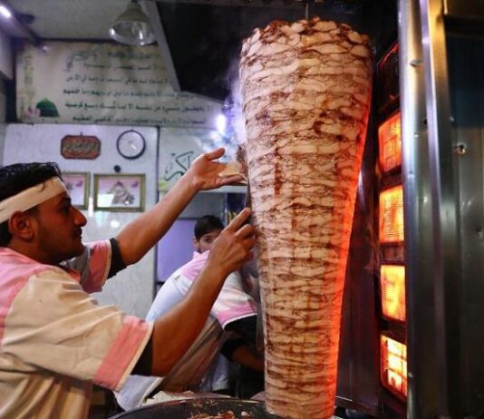 Massive Food Poisoning kills One Child And 700 Are Sick in Jordan Food Poisoning in Jordan