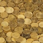 Gold prices drop by Rs 100 https://www.bolnews.com/business/2020/07/gold-rates-decrease-by-rs-100-on-4th-july-2020/