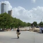 Karachi Clifton Roads Were Closed To Traffic Due To High Security Alarm Karachi Clifton Roads are Blocked