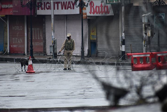 Kashmir prohibits Muslim gatherings, but allows Hindu pilgrimages Kashmir prohibits Muslim gatherings, but allows Hindu pilgrimages