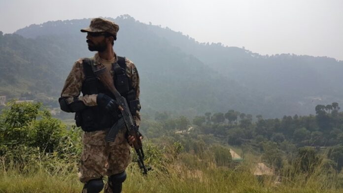 Five civilians injured in Indian shots along the LoC