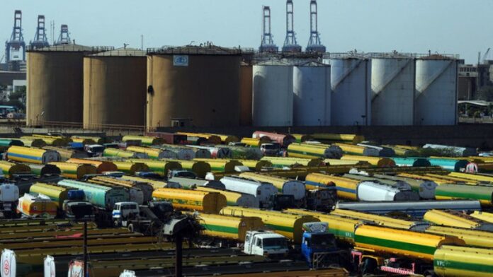 Oil tanker association will cease supply in Pakistan on Thursday