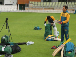 Pakistani Batting Coach Younis Khan Wants Telanders to Improve Pakistan Cricket Team