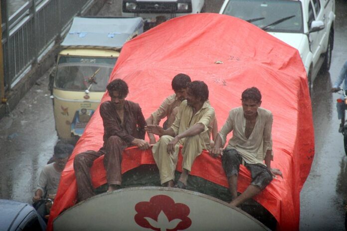 Rain In Karachi