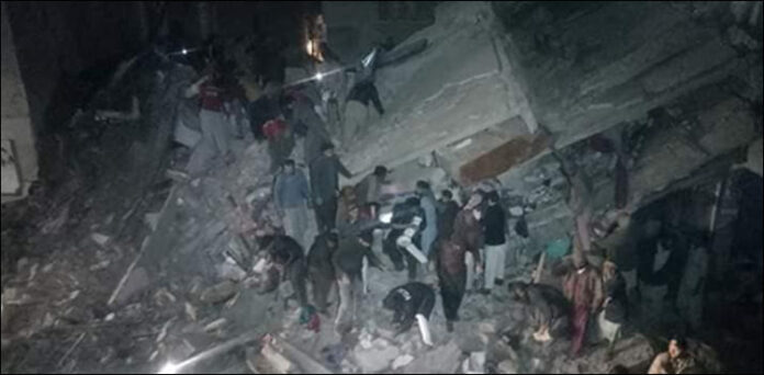 Four-story dilapidated building collapses in Karachi