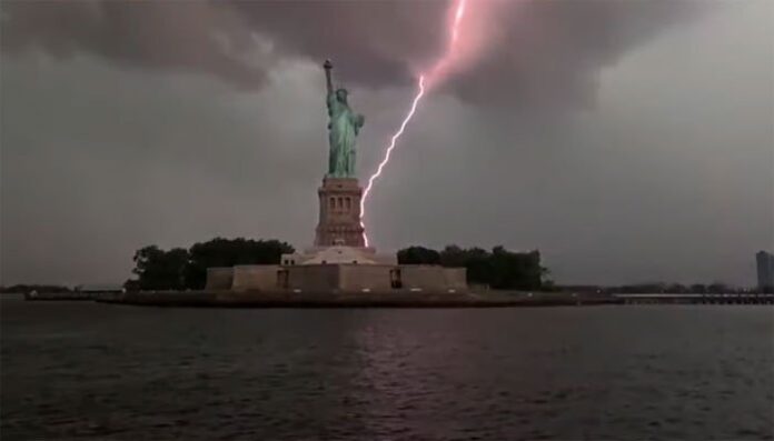 US Statue of Liberty