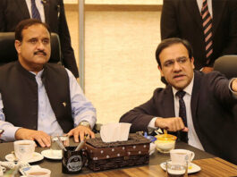 Shibli Faraz Says That Usman Bazdar is Not Going Anywhere Usman Buzdar