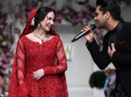Hania Aamir reveals that she has no relationship with Asim Azhar Hania Aamir reveals that she has no relationship with Asim Azhar