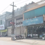 Gujranwala’s lawyer beat drivers and assistants with sticks after an accident Gujranwala's lawyer beat drivers and assistants with sticks after an accident