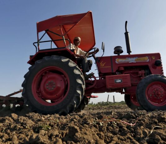 Govt has announced a subsidy of Rs 1.5 billion on tractors Govt has announced a subsidy of Rs 1.5 billion on tractors