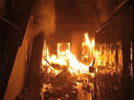 Four injured in Lahore factory fire Four injured in Lahore factory fire