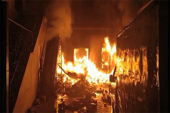 Four injured in Lahore factory fire