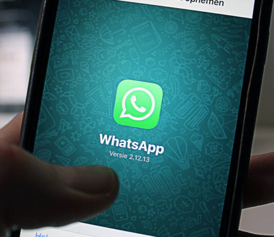 You can exit from WhatsApp Group without knowing anyone Cyber Security Agency Warns WhatsApp Users About Some Vulnerabilities In the Application