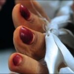 During the altercation, a police officer shot dead a female neighbor During the altercation, a police officer shot dead a female neighbor