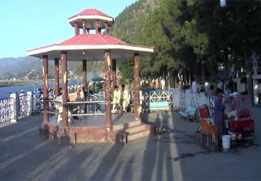 As soon as the lockdown was over, tourists reached Naran, Kagan and Murree As soon as the lockdown was over, tourists reached Naran, Kagan and Murree