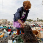 This hairstylist is collecting hair from the dump for extensions This hairstylist is collecting hair from the dump for extensions