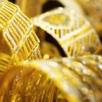 The price of gold in Pakistan is Rs. 1,30,000 per tola The price of gold in Pakistan is Rs. 1,30,000 per tola